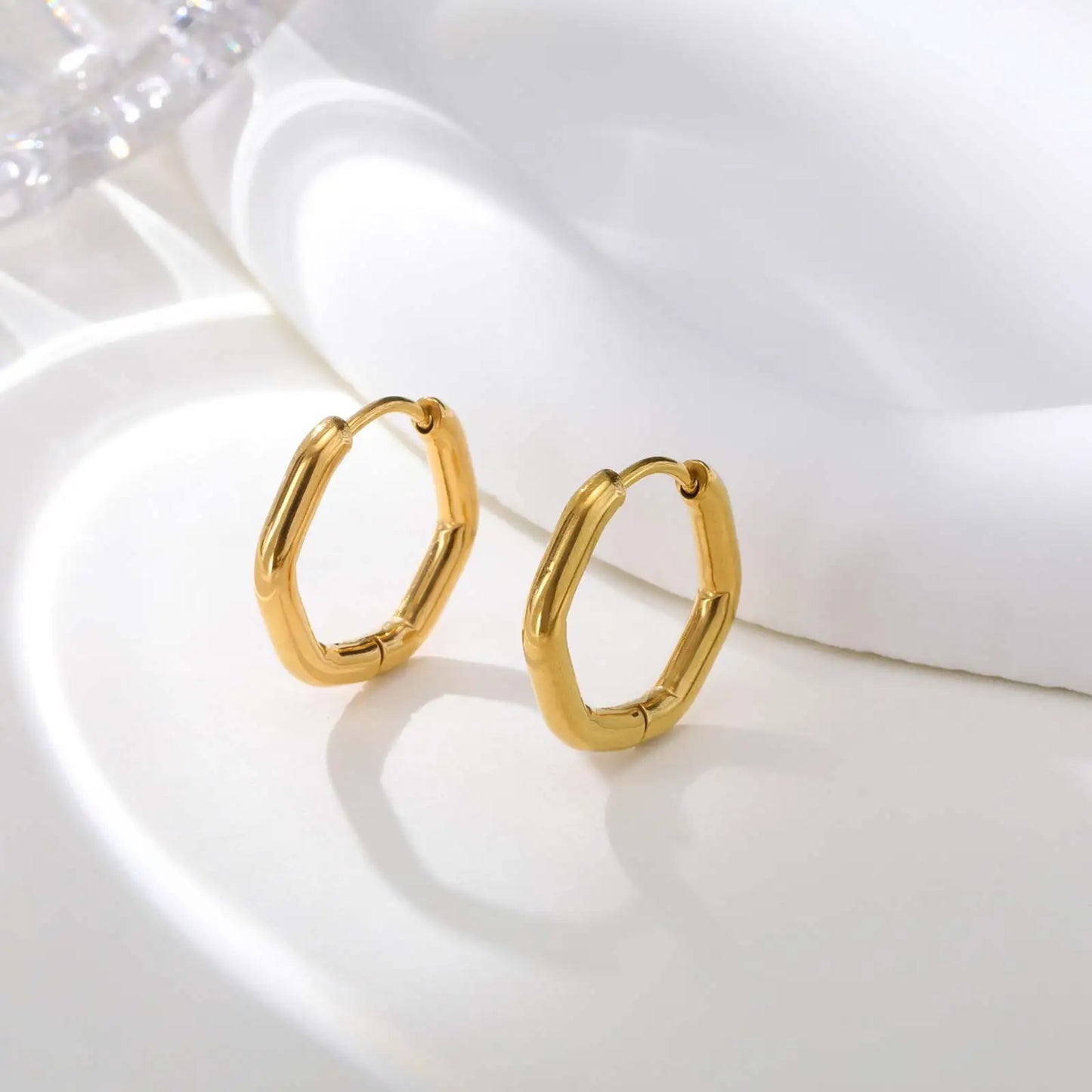 Élégance Pure Hoop Earrings