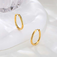 Élégance Pure Hoop Earrings