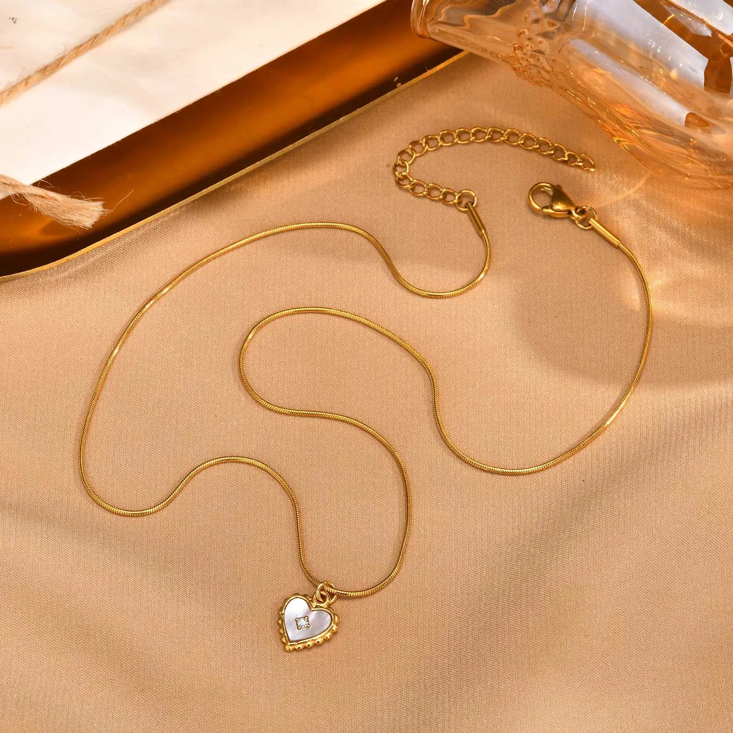 Shell Heart Zircon Necklace